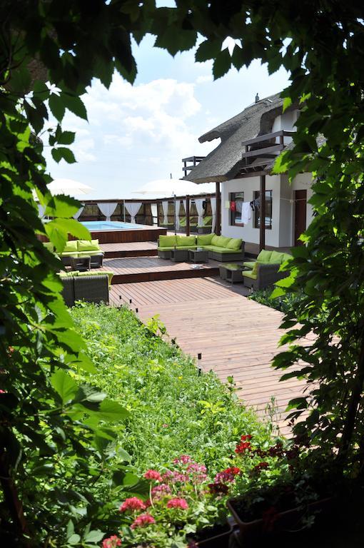 Doi Capitani Otel Crişan Dış mekan fotoğraf